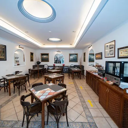 Ida Inés Hotel 2*