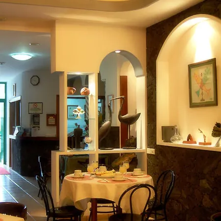 Ida Ines Hotel 2*